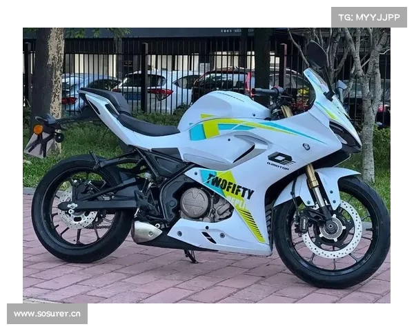 “套娃”越玩越高级,QJMOTOR闪400即将发布,颜值、质感提升明显 “套娃”越玩越高级,QJMOTOR闪400即将发布,颜值、质感提升明显