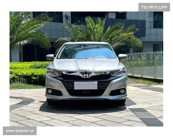 体验混动四缸本田凌派,可能是12万级别最气派的车了 体验混动四缸本田凌派,可能是12万级别最气派的车了